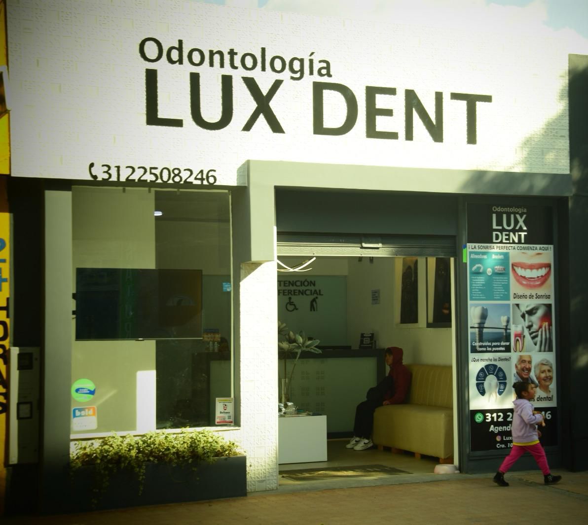 Fachada Lux Dent — Sogamoso, Boyacá